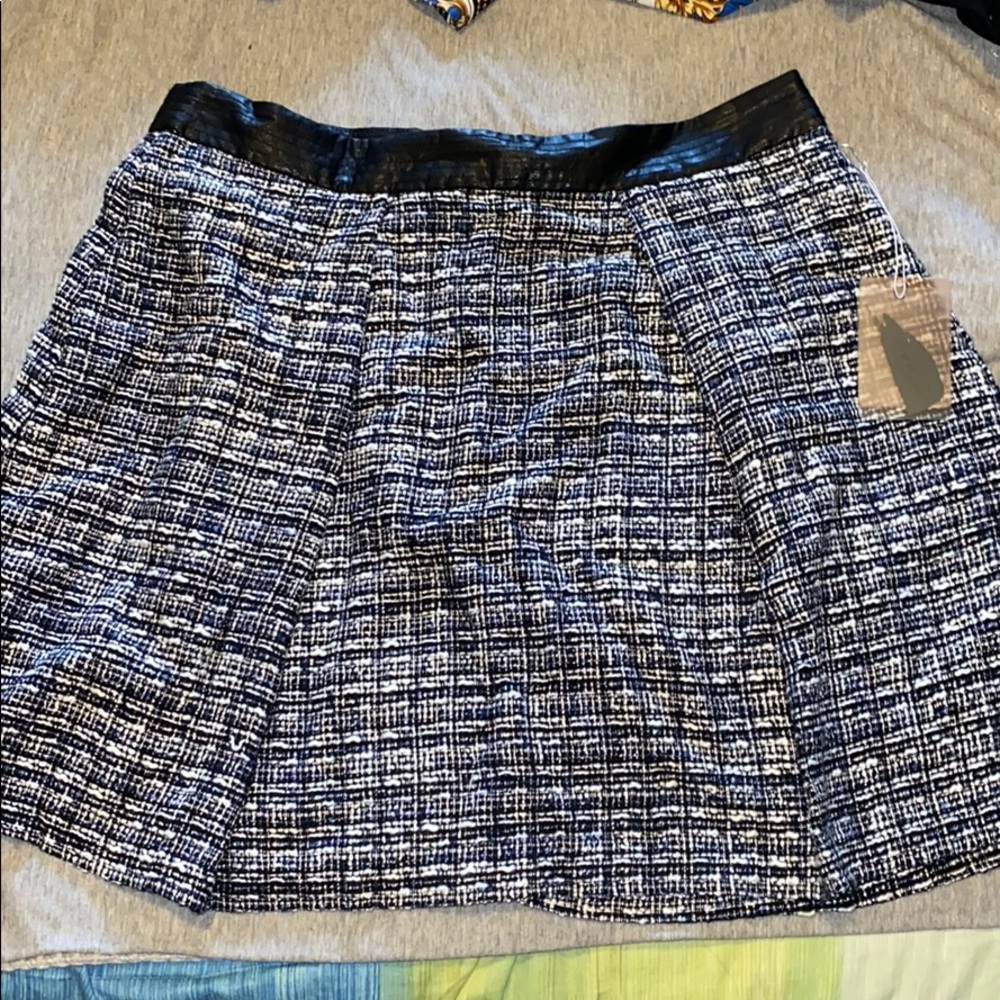 Black white and blue tweed skirt forever21